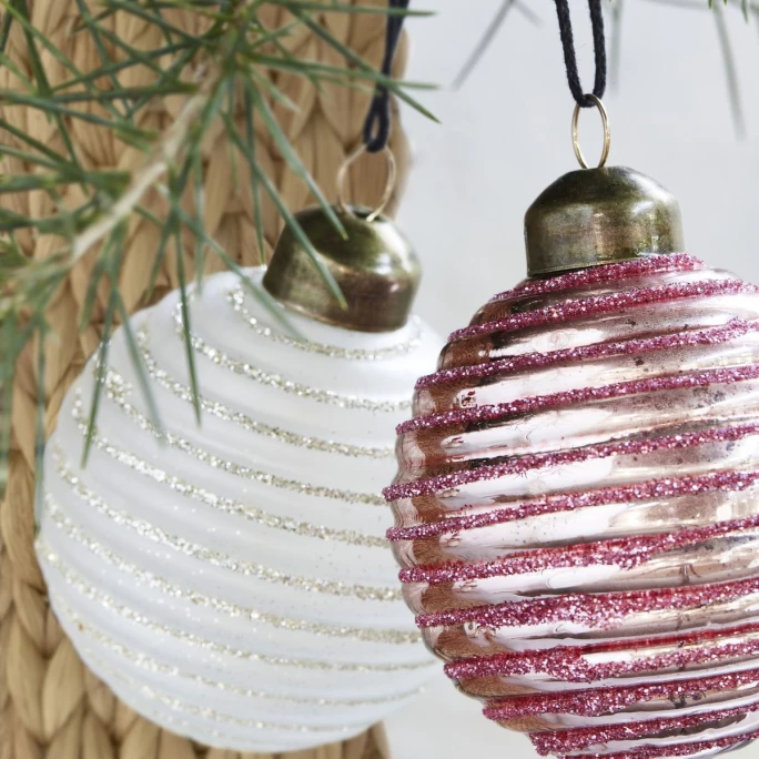 House Doctor Lolli Weihnachtskugeln - 6er Set - 6er Set: Ø 6 cm - weiß Brandneu ???? House Doctor Lolli Weihnachtskugeln - 6er Set - 6er Set: Ø 6 Cm - Weiß ✔️ -House Nordic Shop unnamed file 3724